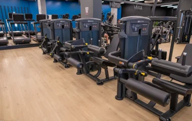 Treino para quadril: confira 10 exercícios para fortalecer a região